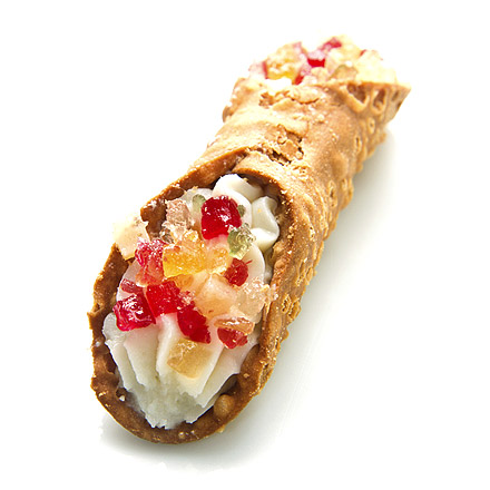 Cannolis à la brousse et aux fruits confits